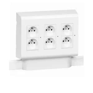 Аксессуар для кабельных сетей Legrand Mosaic Рамка вертик. 3х4м 031622