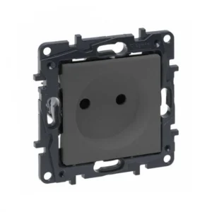 Розетка Legrand Розетка 2К Niloe Step 16А 250 В с з/ш винт. клеммы Сталь 863419